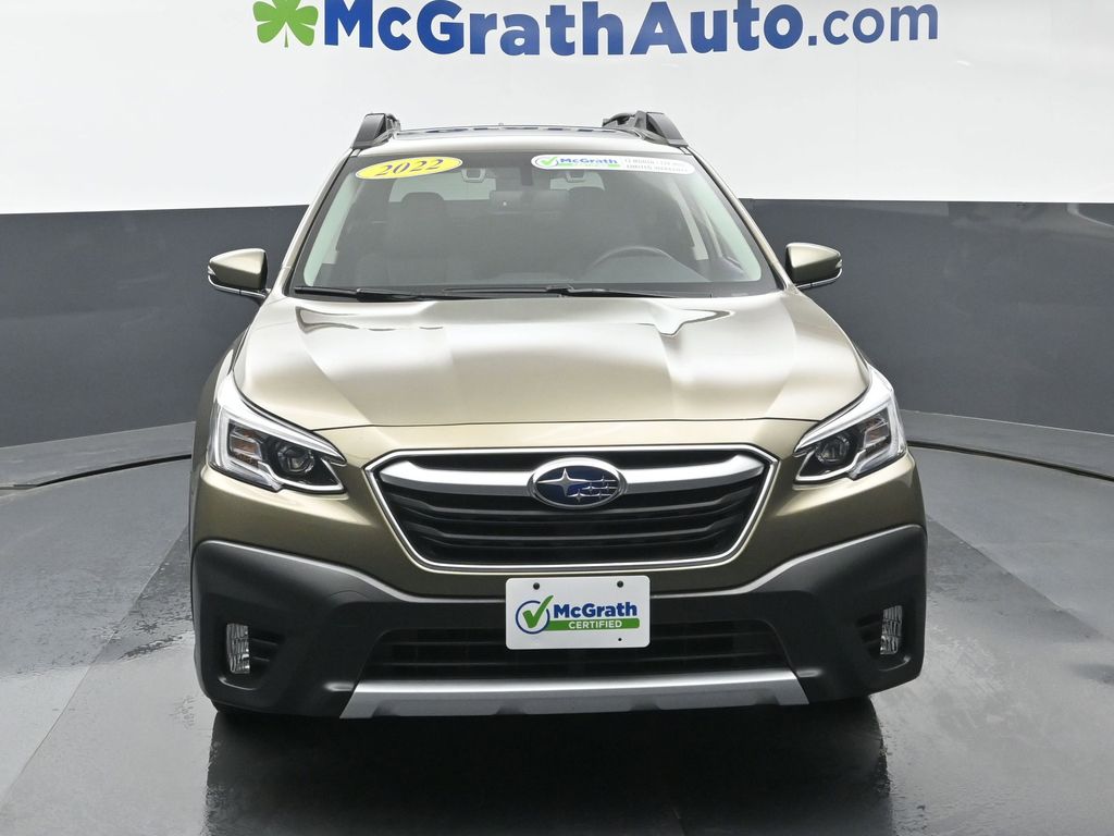 2022 Subaru Outback Limited XT photo 2