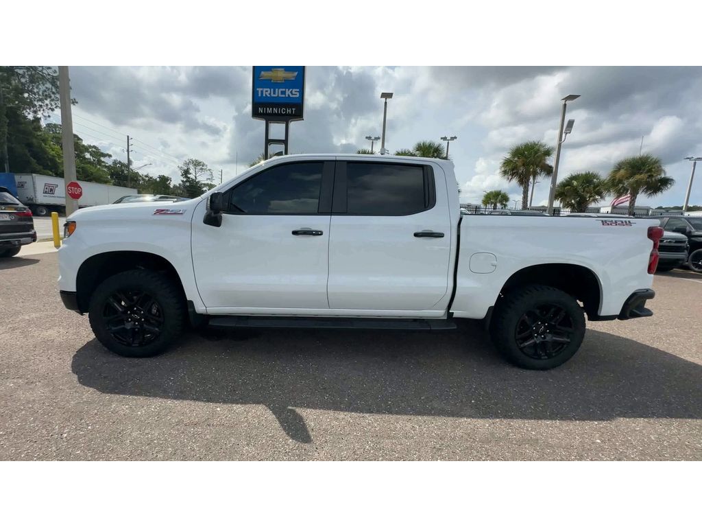 2024 Chevrolet Silverado 1500 LT Trail Boss photo 5