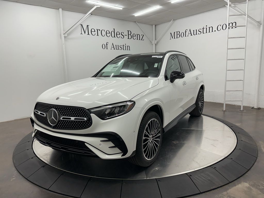2026 Mercedes Benz GLC 300 photo 3
