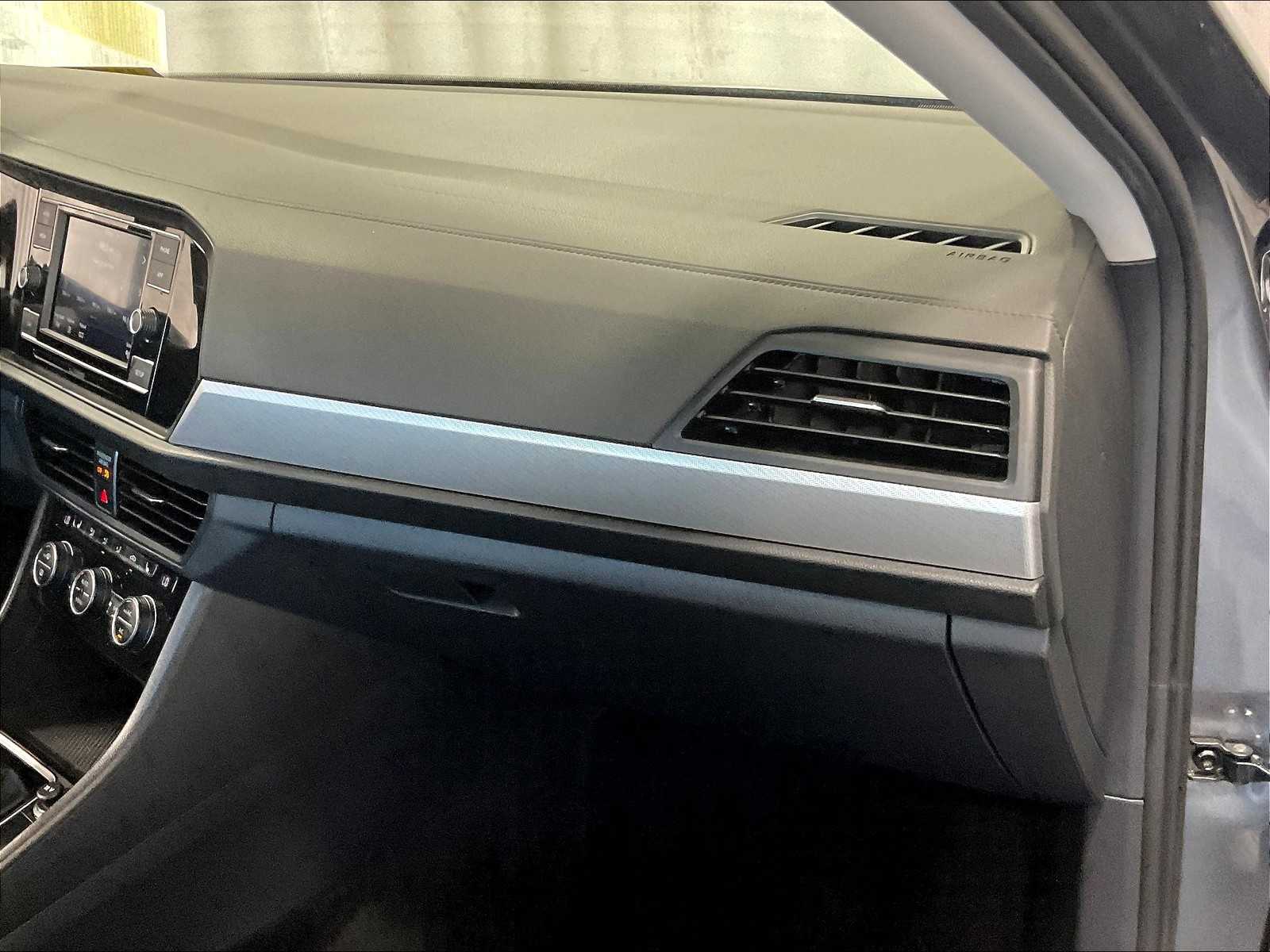 2019 Volkswagen Jetta SE photo 11