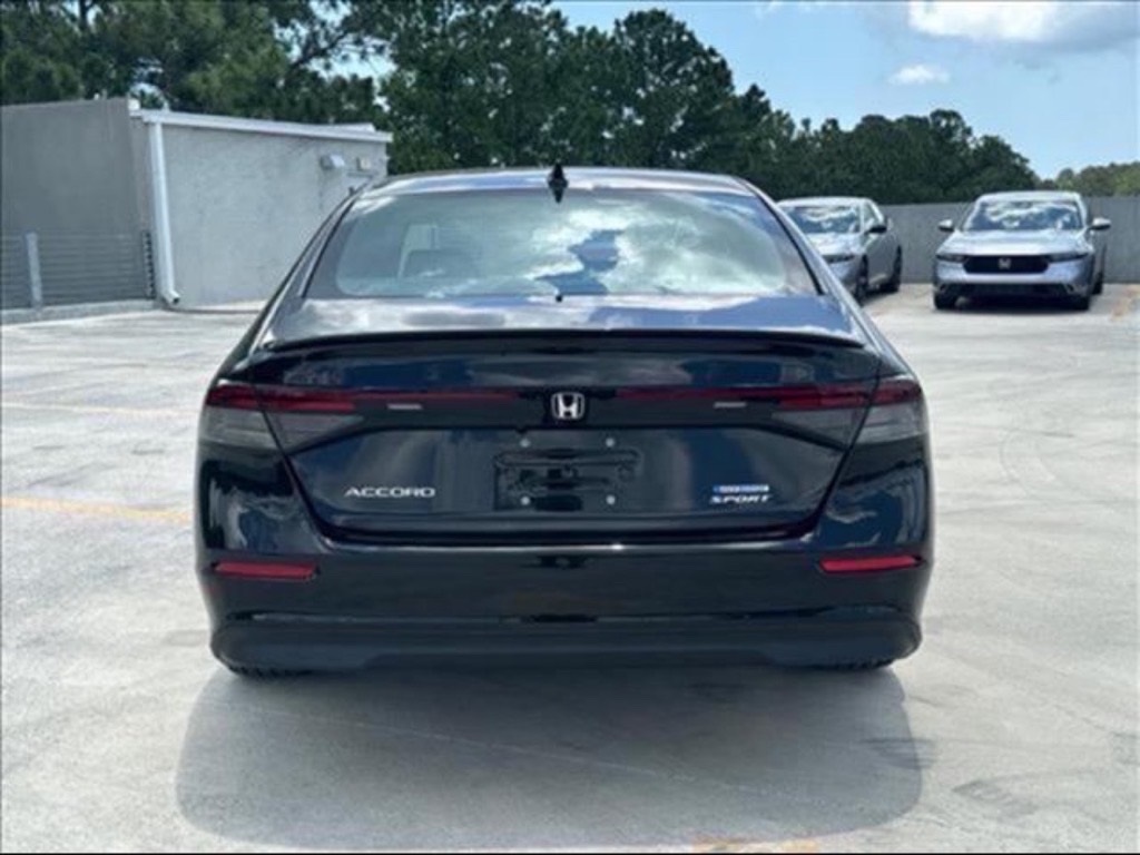2025 Honda Accord Hybrid Sport photo 6