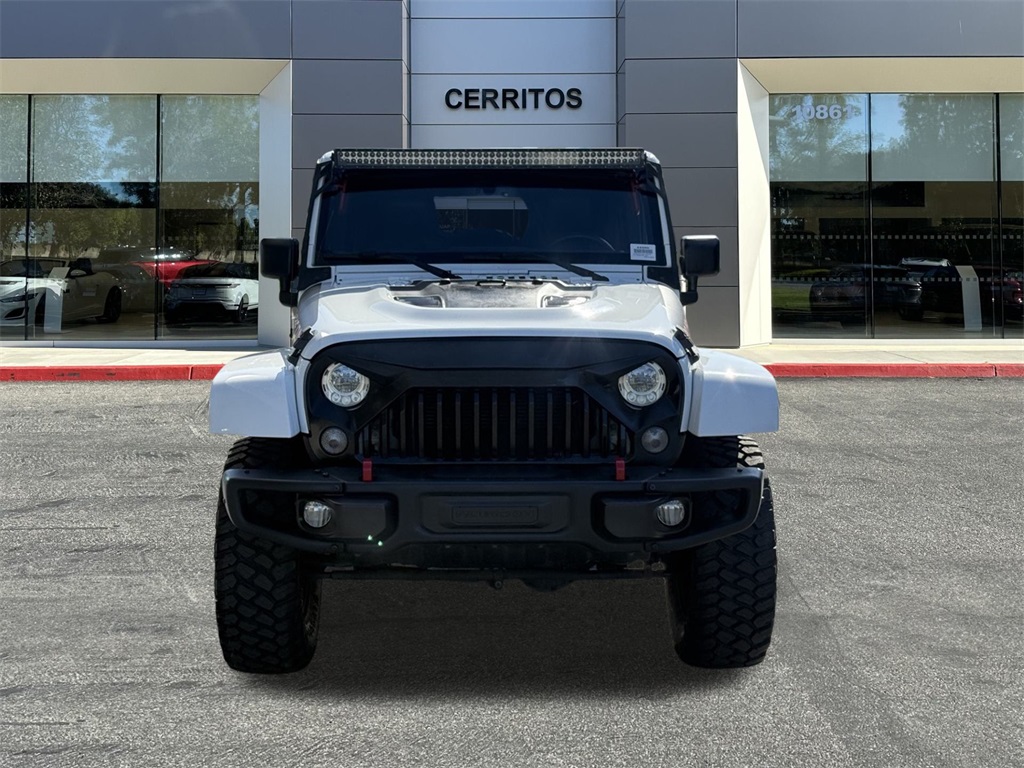 2017 Jeep Wrangler Unlimited Rubicon Recon photo 2