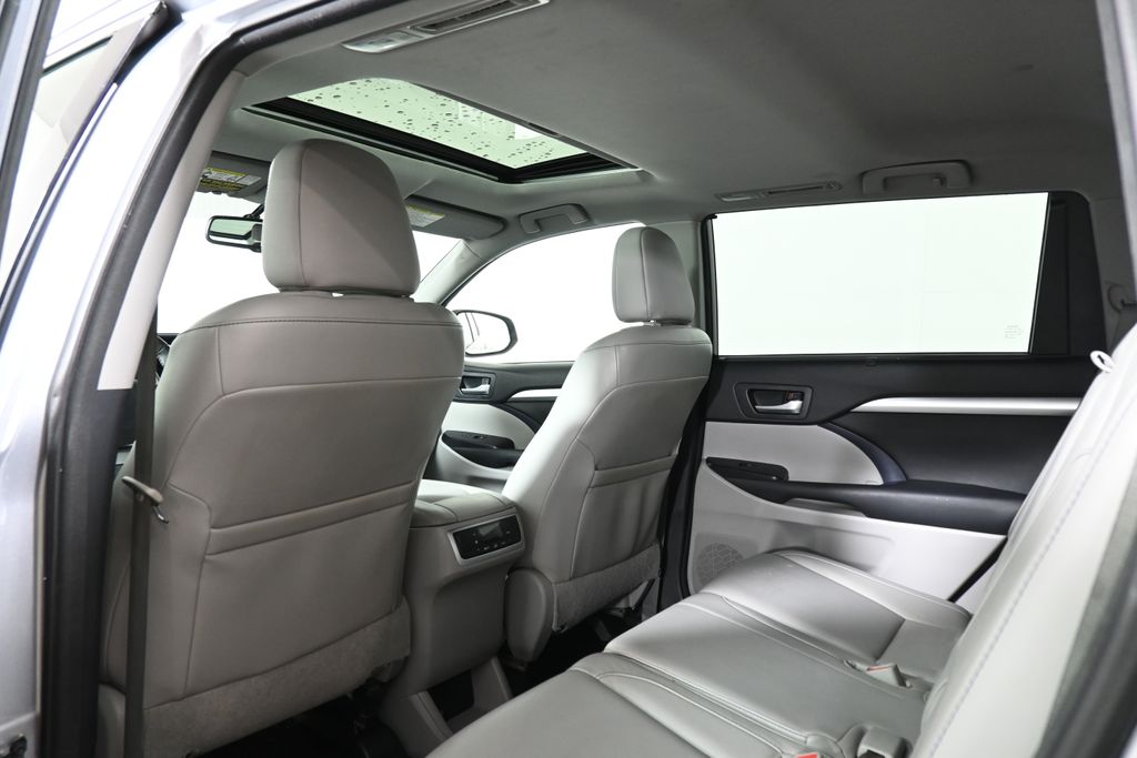 2015 Toyota Highlander Base Hybrid photo 33