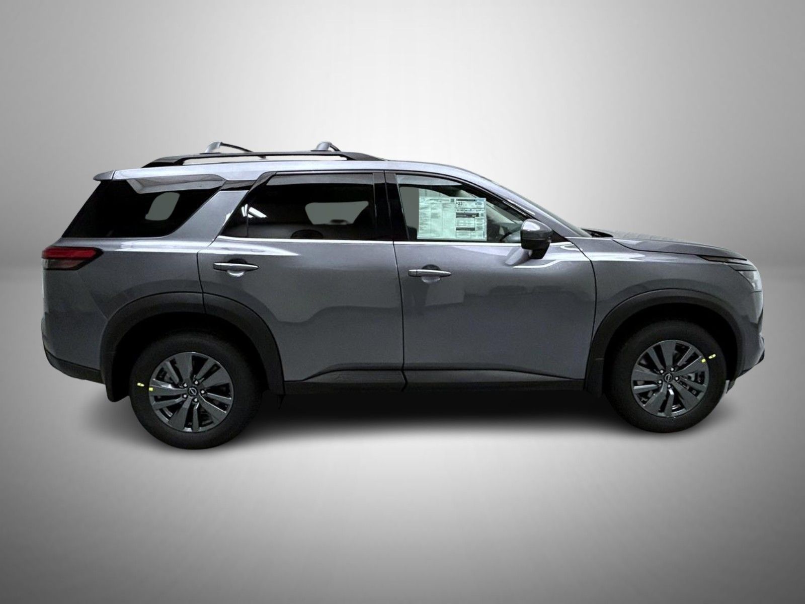 2025 Nissan Pathfinder SV photo 4