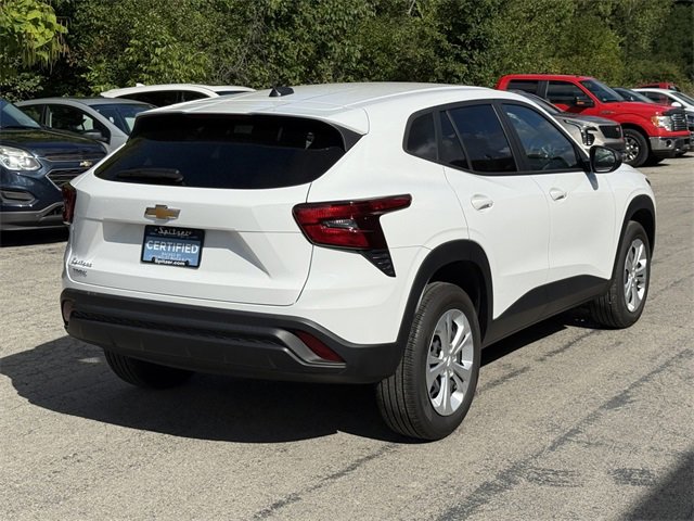 2024 Chevrolet Trax LS photo 5