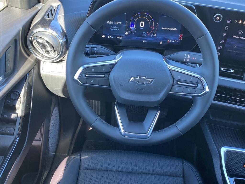 2026 Chevrolet Equinox LT photo 3