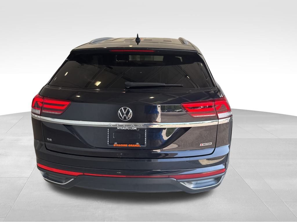 2022 Volkswagen Atlas Cross Sport SE photo 4