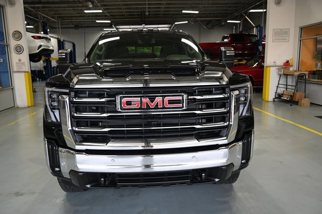 2026 Gmc Sierra 2500 HD SLT photo 2