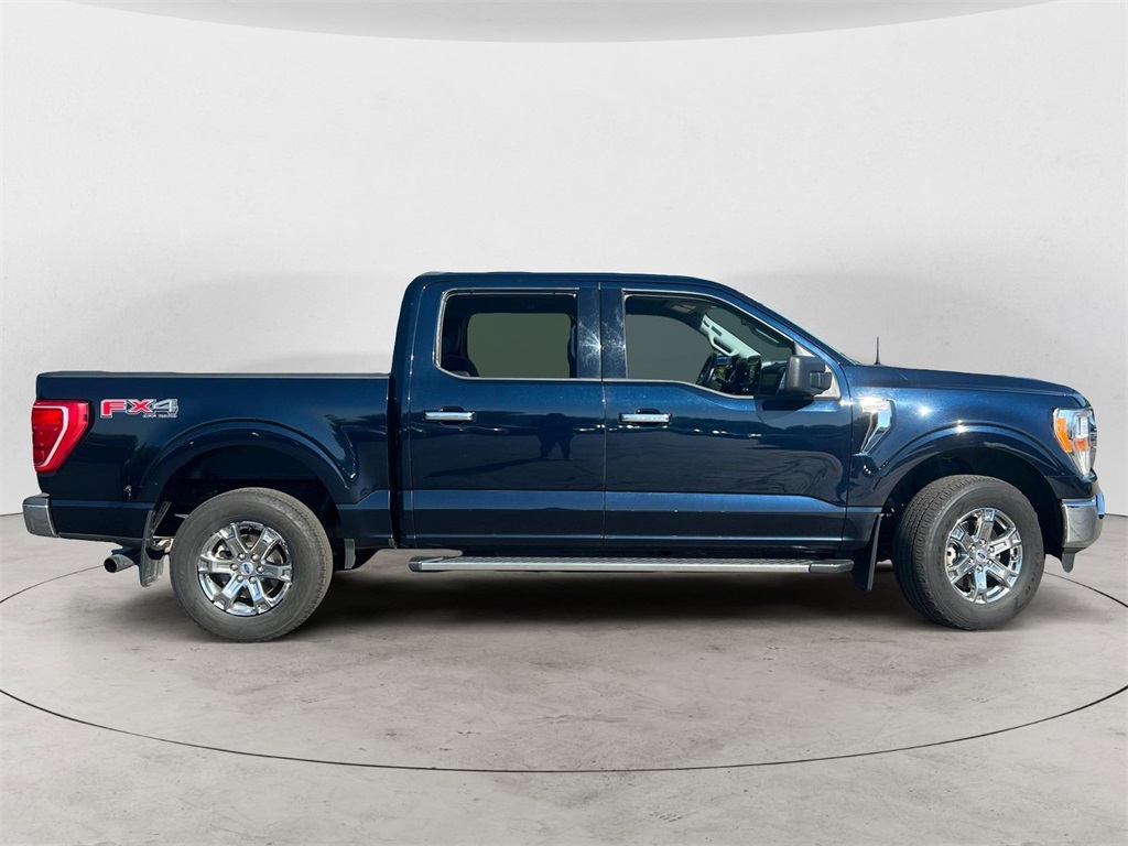 2022 Ford F-150 XLT photo 2