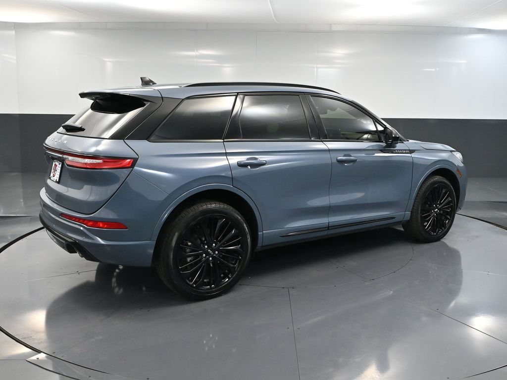 2023 Lincoln Corsair Reserve photo 4