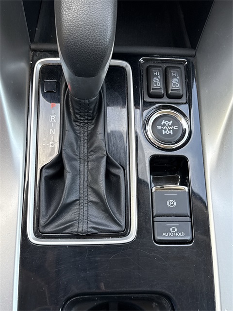 2024 Mitsubishi Eclipse Cross SE photo 24