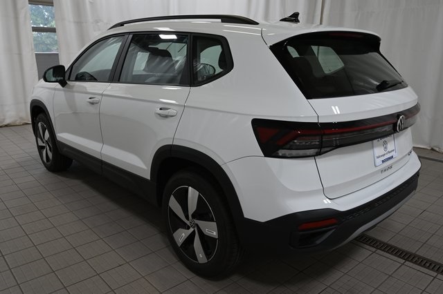 2025 Volkswagen Taos S photo 4