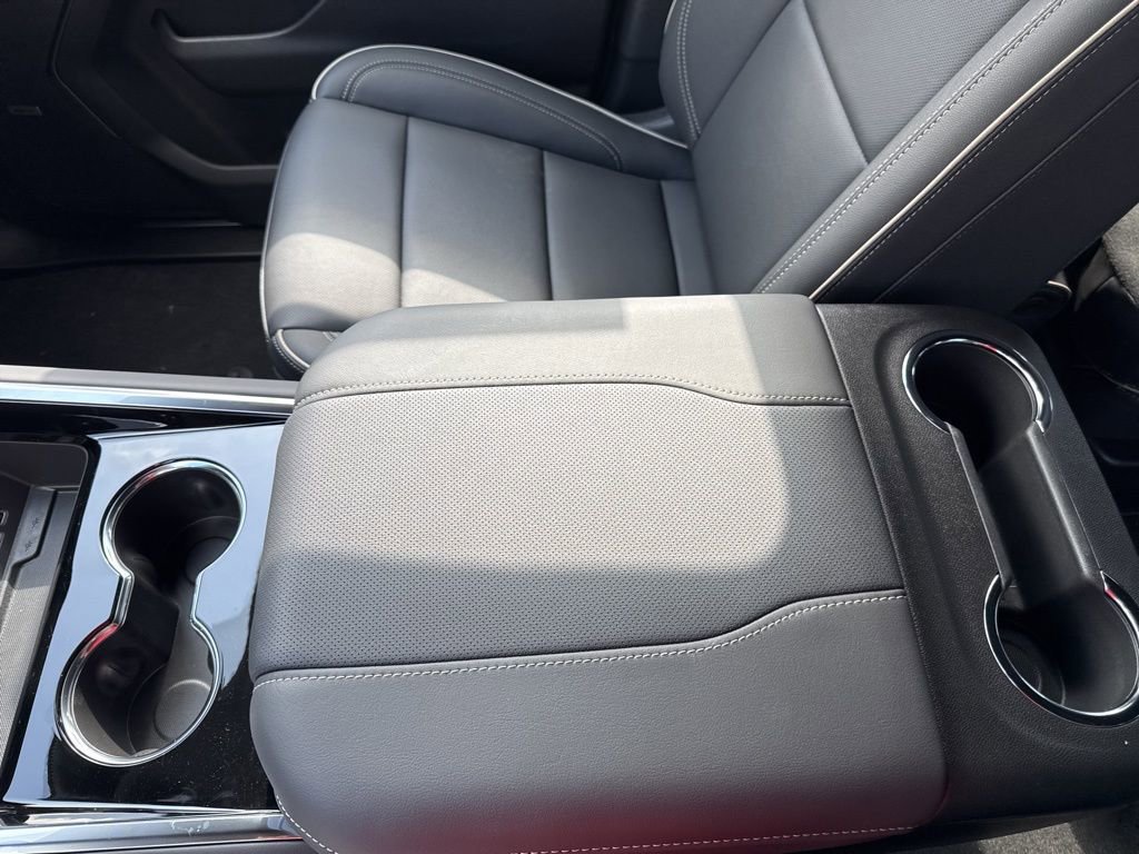 2025 Chevrolet Tahoe Premier photo 25