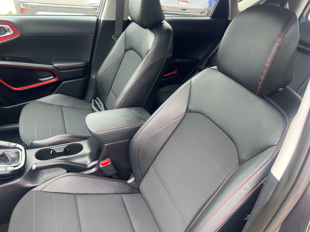 2022 Kia Soul GT-Line Turbo photo 3
