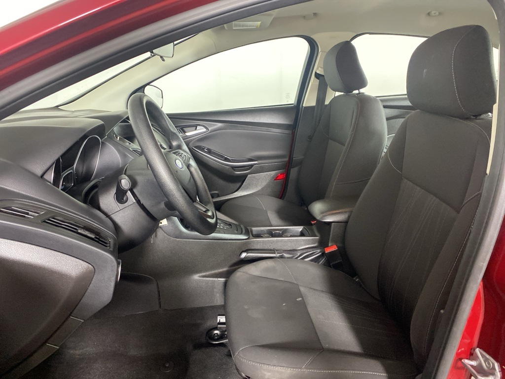 2016 Ford Focus SE photo 3