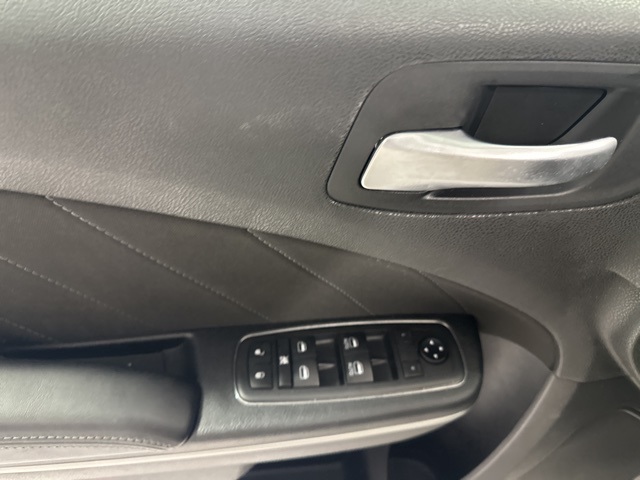 2019 Dodge Charger SXT photo 19