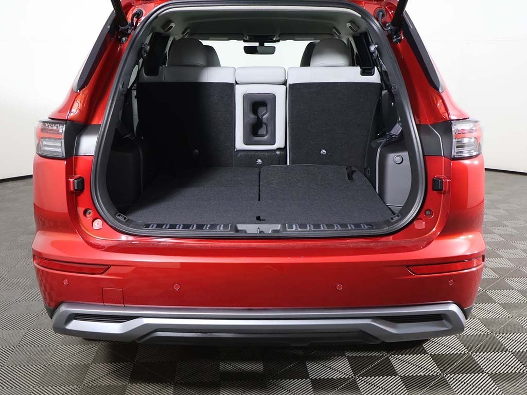 2025 Mitsubishi Outlander SE Ralliart photo 16