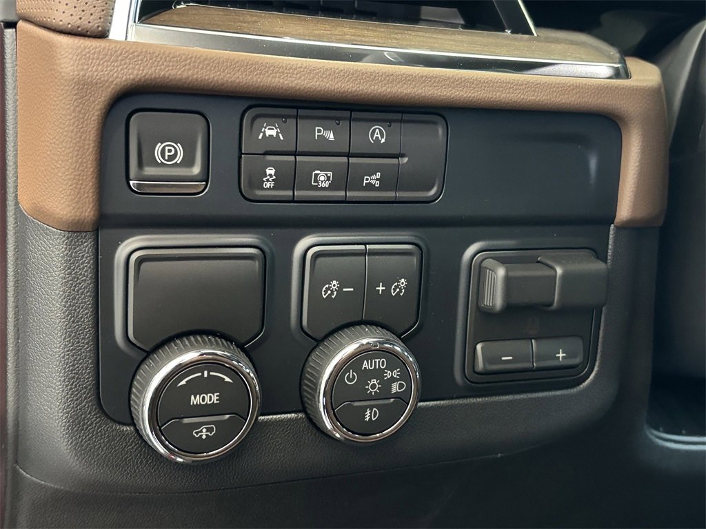 2026 Chevrolet Tahoe High Country photo 17