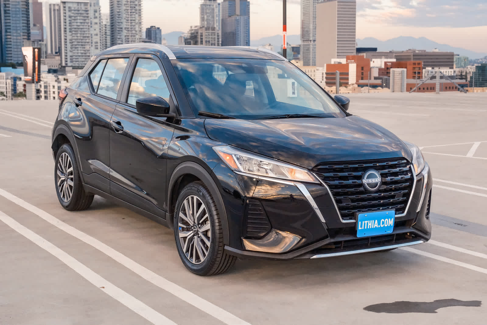 2024 Nissan Kicks SV photo 3