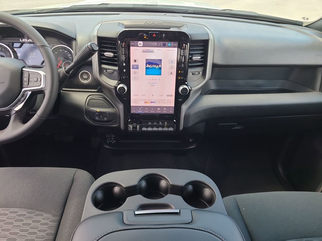 2025 Ram 3500 Tradesman photo 27