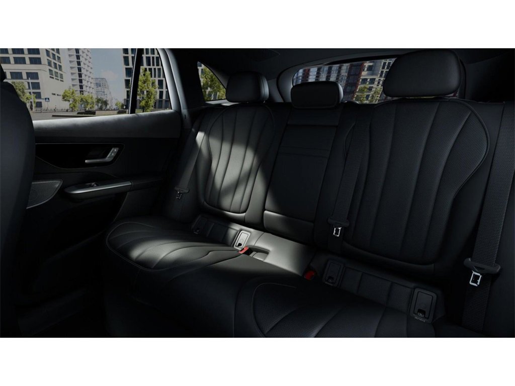 2025 Mercedes Benz EQE SUV 350 4MATIC photo 4