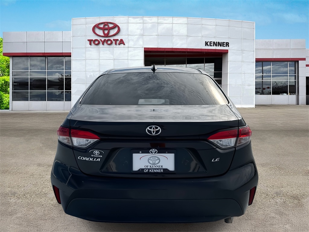 2022 Toyota Corolla LE photo 4