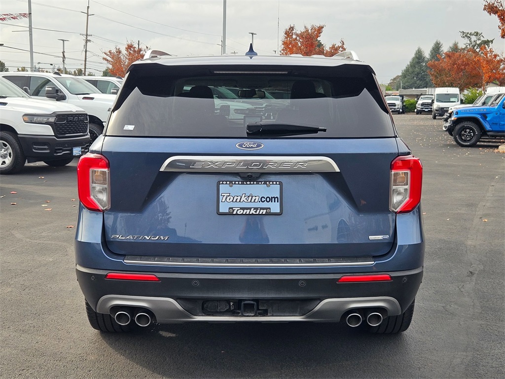 2020 Ford Explorer Platinum photo 2