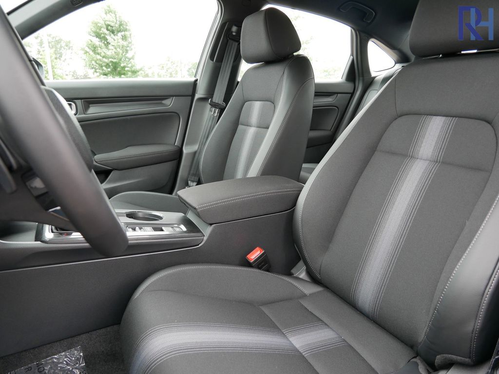 2026 Honda Civic Sport photo 2