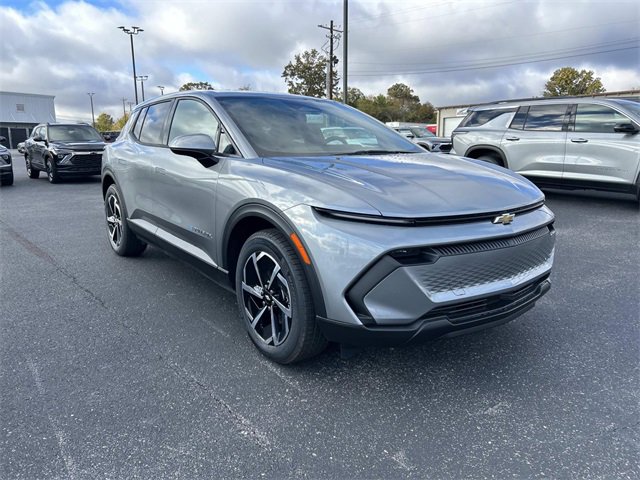 2026 Chevrolet Equinox EV 1LT photo 3