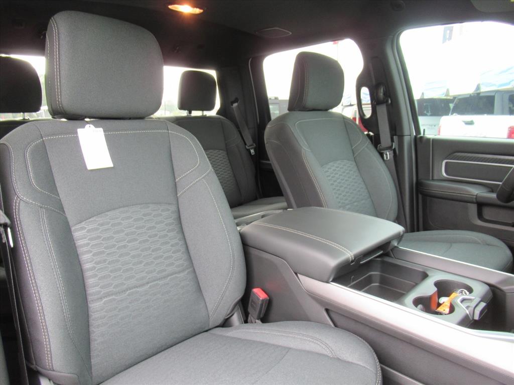 2026 Ram 2500 Big Horn photo 11