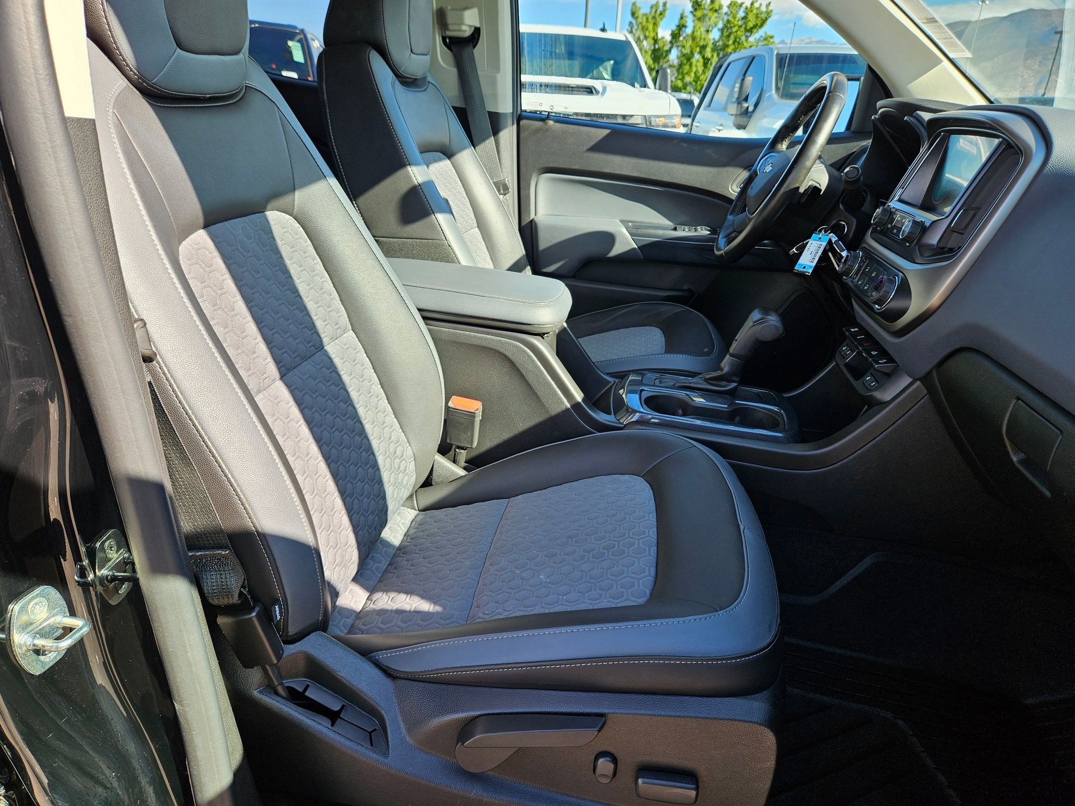 2018 Chevrolet Colorado Z71 photo 31