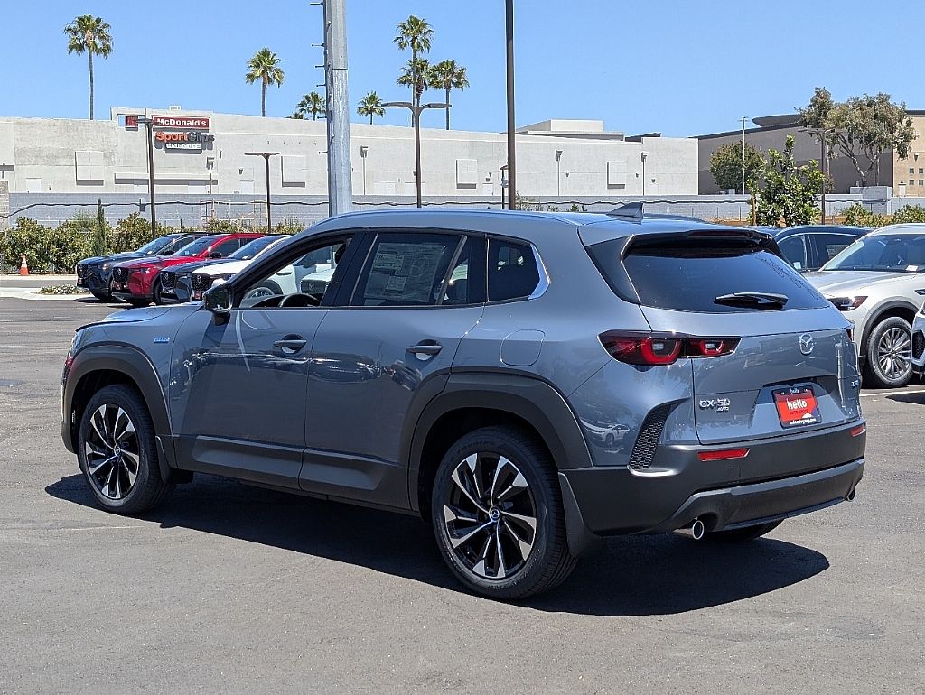 2025 Mazda CX-50 Premium Plus photo 6