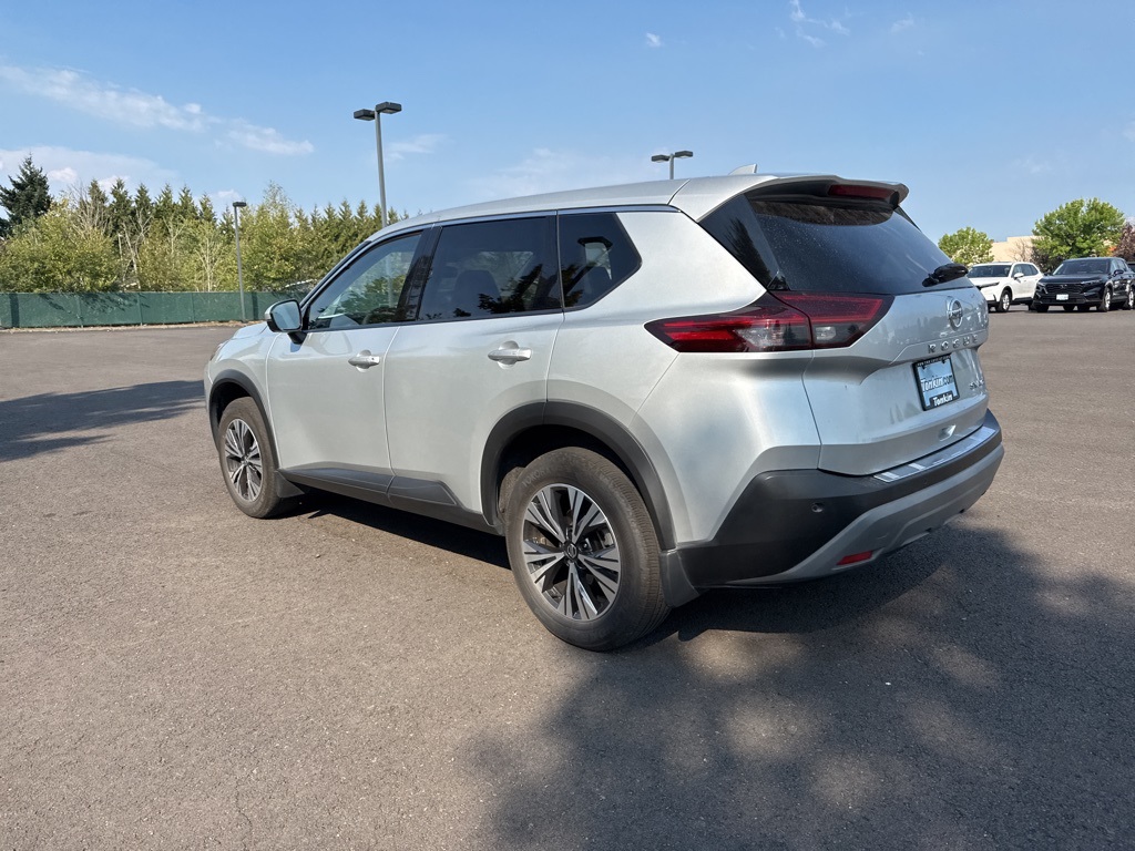 2021 Nissan Rogue SV photo 4