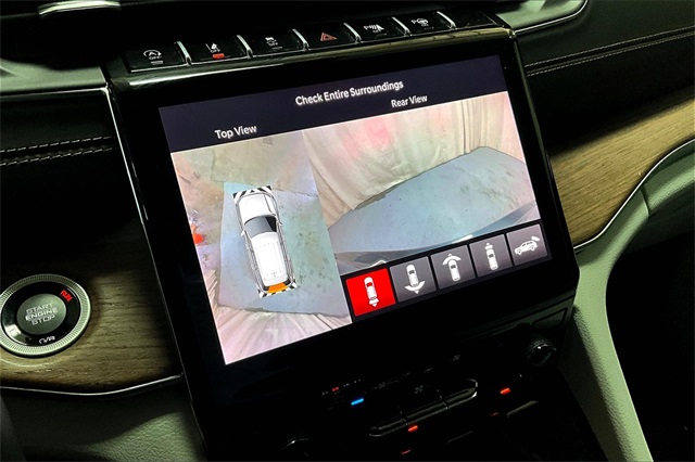 2022 Jeep Grand Cherokee Summit photo 12