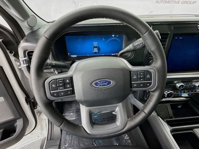 2025 Ford F-250 Lariat photo 10