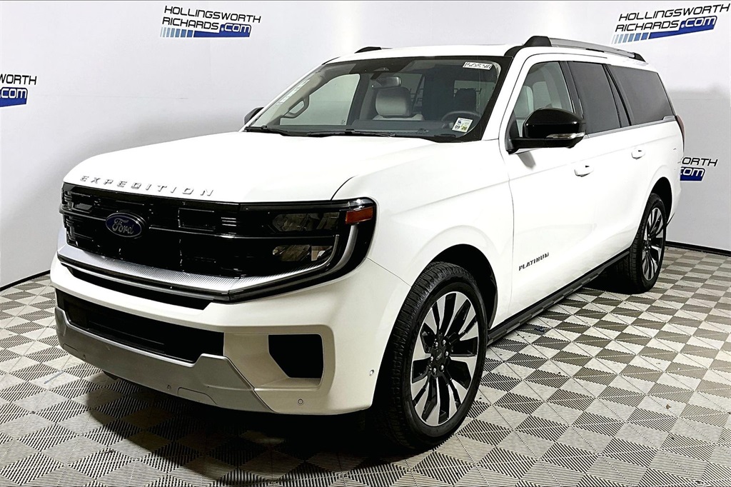 2025 Ford Expedition Platinum's photo