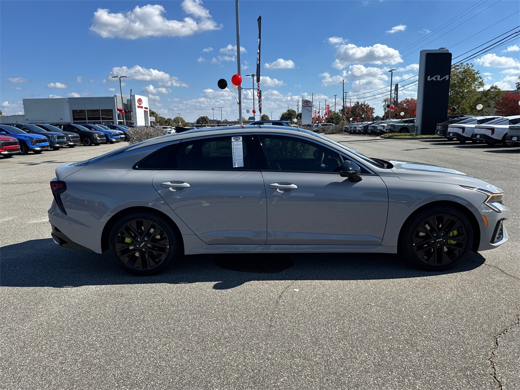 2026 Kia K5 GT photo 2