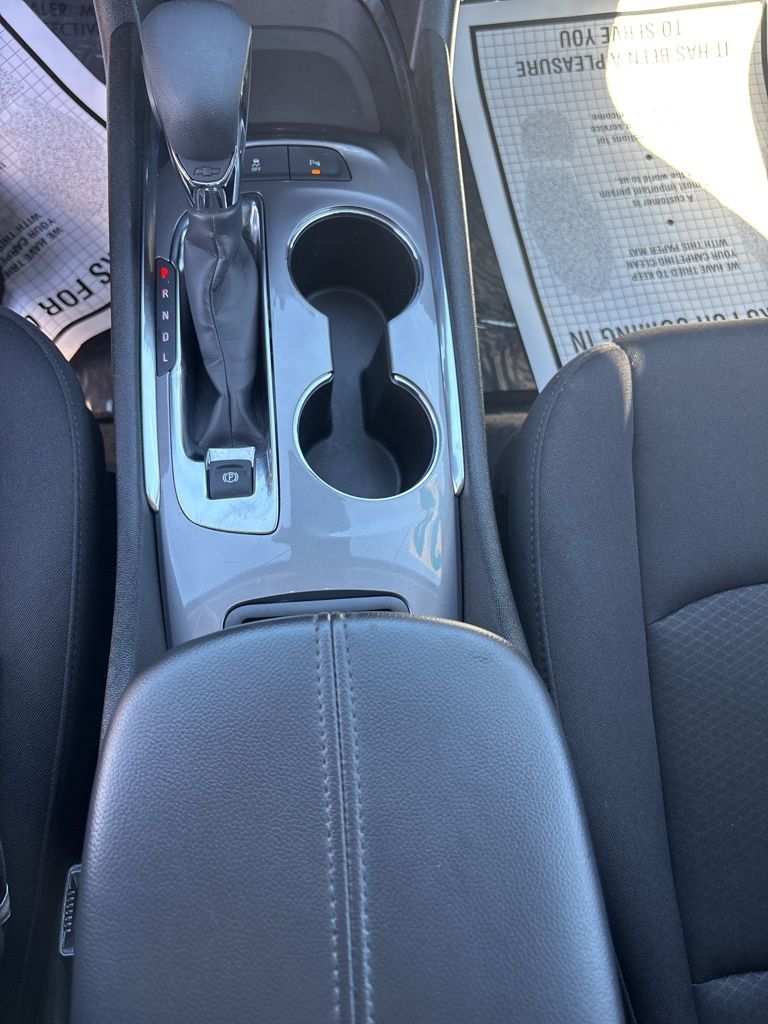 2024 Chevrolet Malibu 1LT photo 18