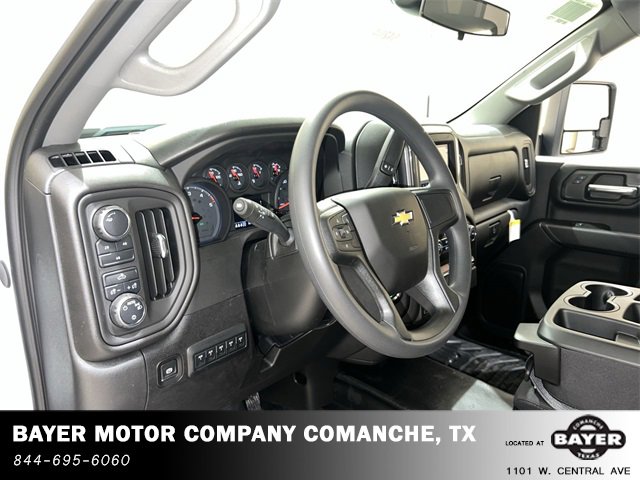 2025 Chevrolet Silverado 3500HD Work Truck photo 3