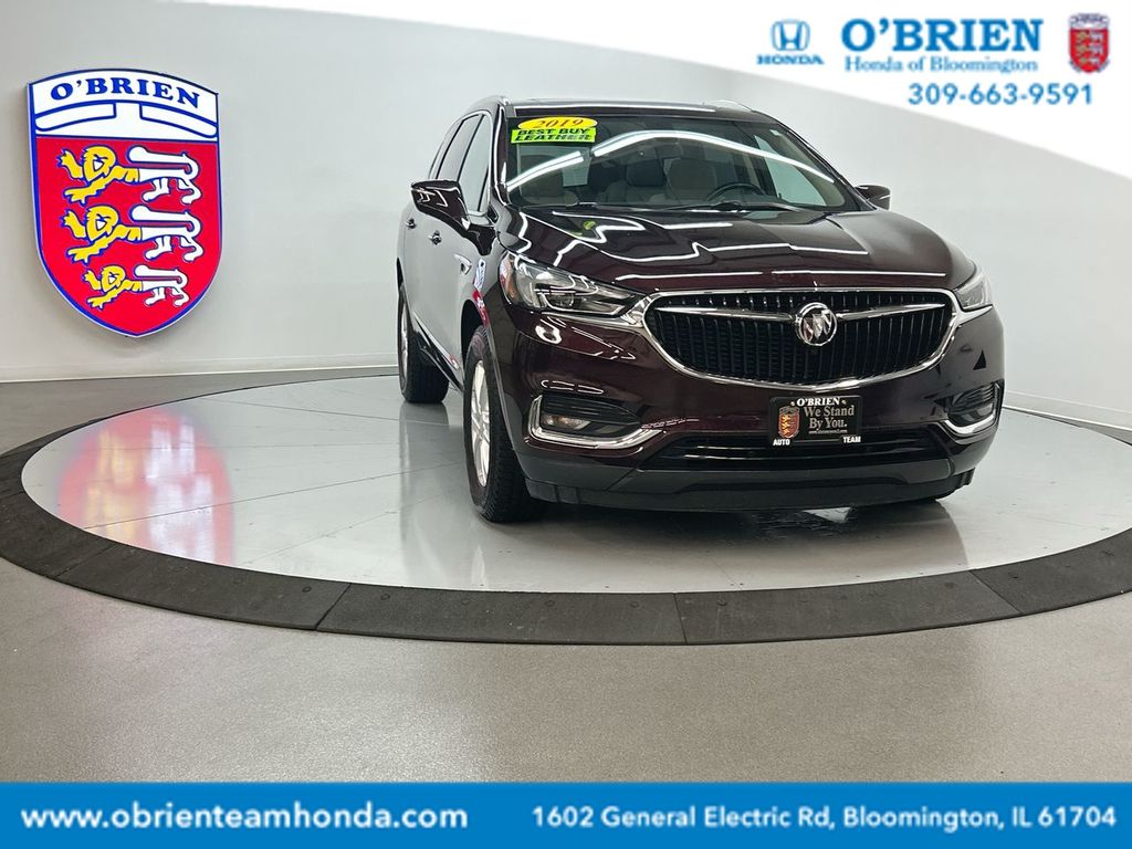 2019 Buick Enclave Essence's photo