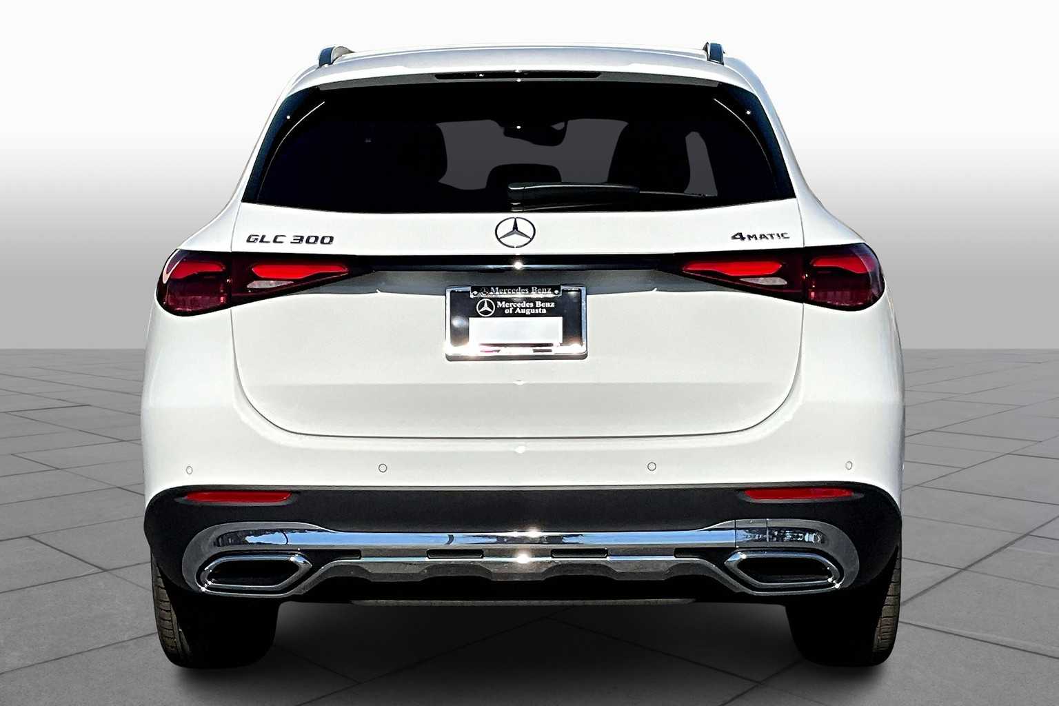 2025 Mercedes Benz GLC 300 4MATIC photo 4