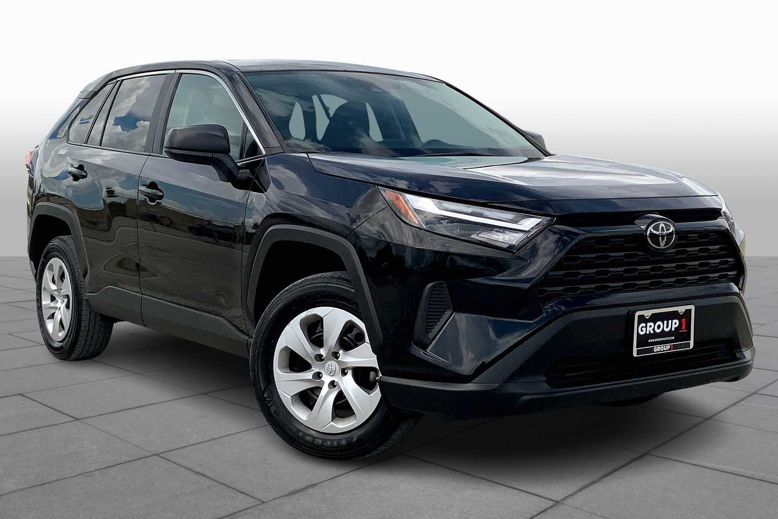2024 Toyota RAV4 LE photo 2