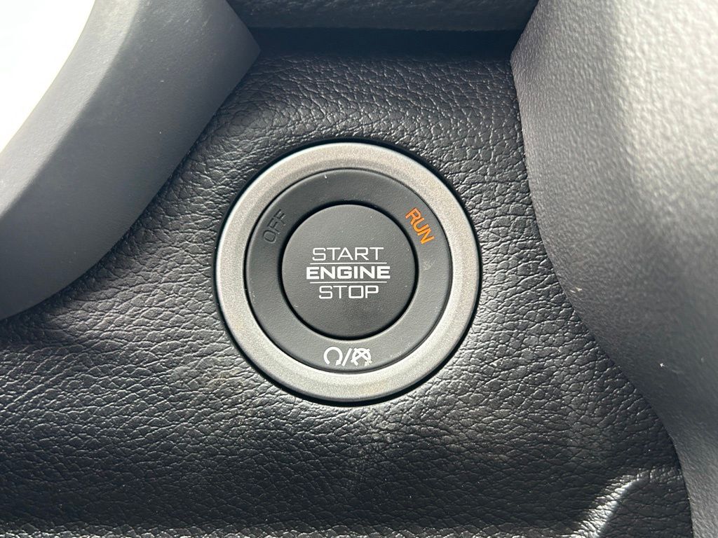 2025 Ram 3500 Laramie photo 46