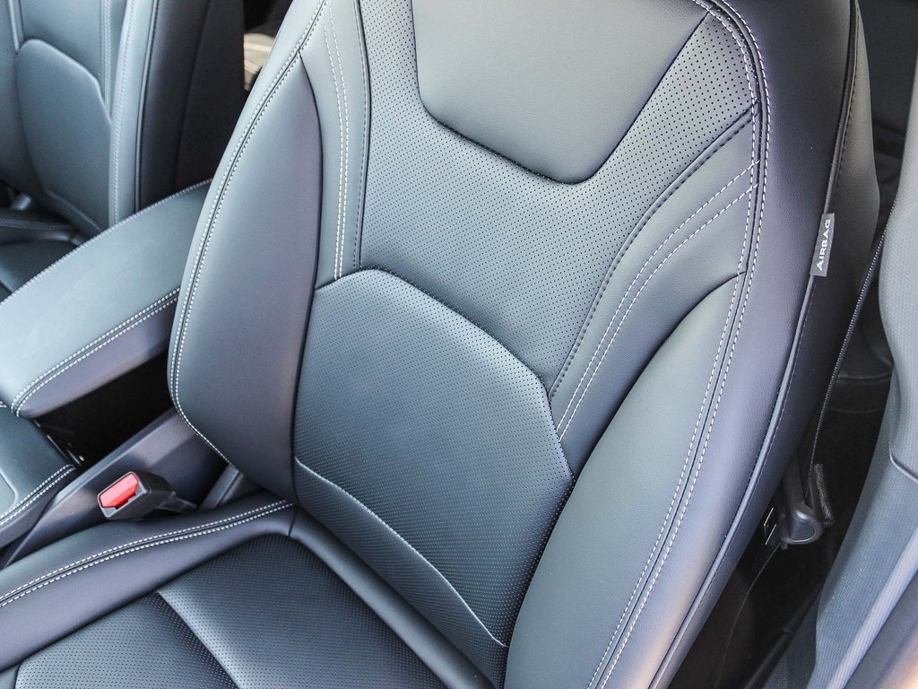 2025 Ford Mustang Mach-E Premium photo 23