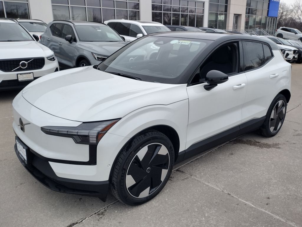 2025 VOLVO EX30 - Image 5