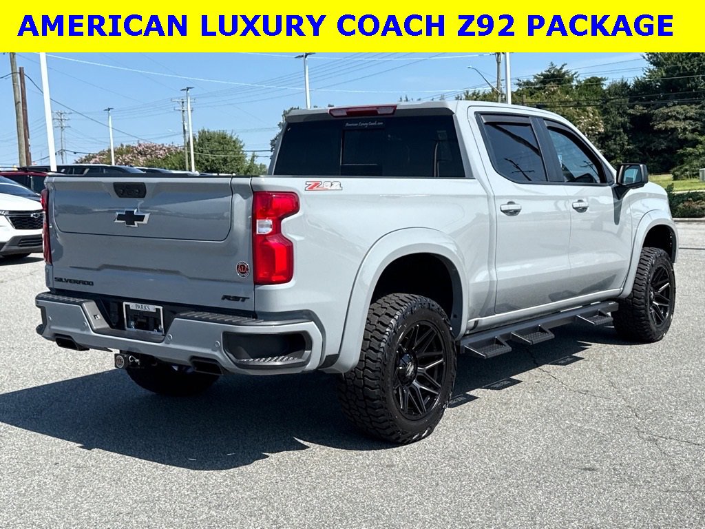 2025 Chevrolet Silverado 1500 RST photo 3