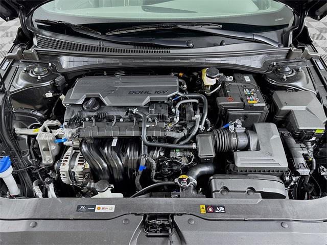 2025 Hyundai Elantra SEL Sport photo 34