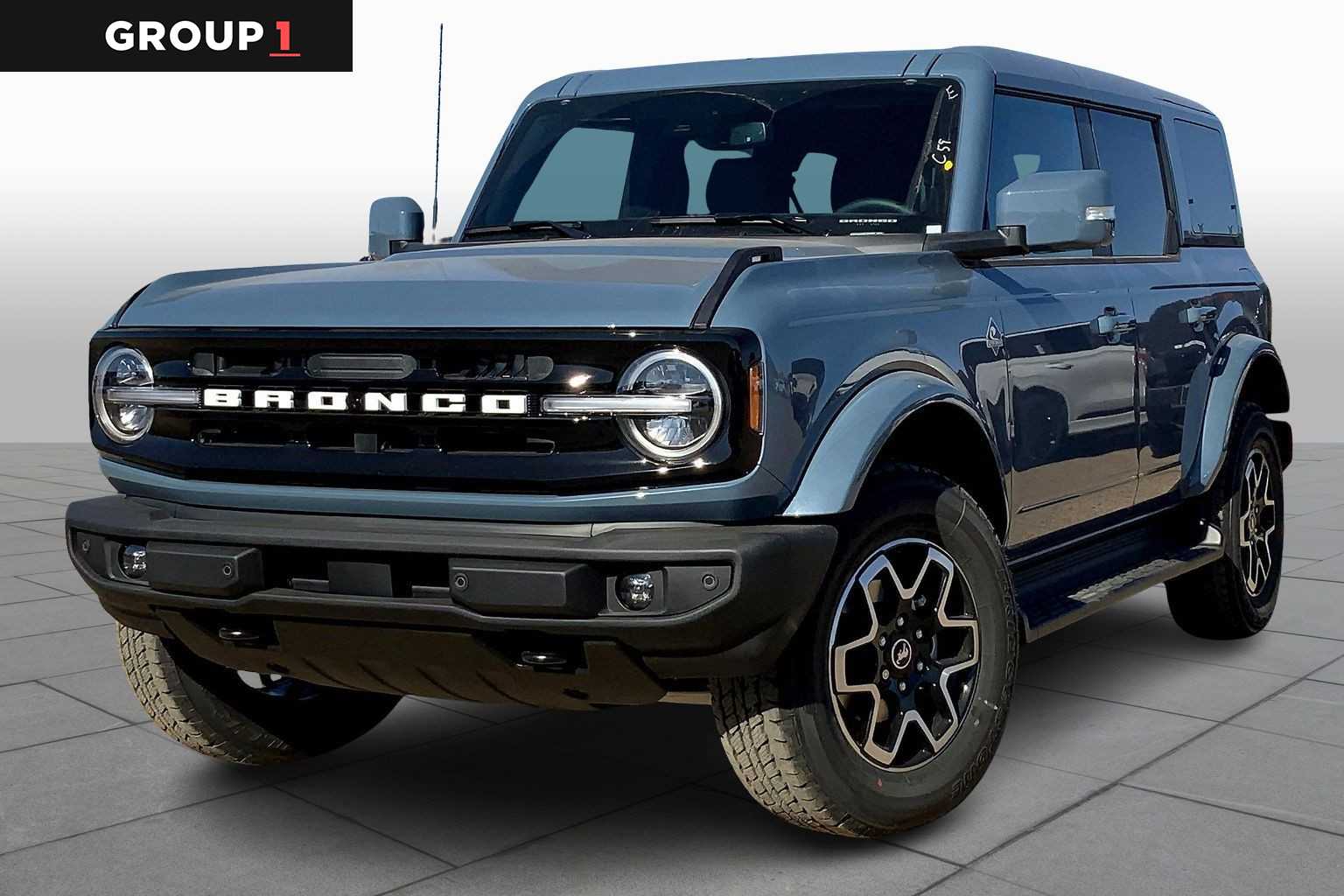 2025 Ford Bronco 4-Door Outer Banks's photo