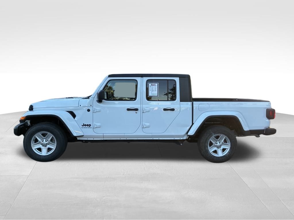 2023 Jeep Gladiator Sport photo 2
