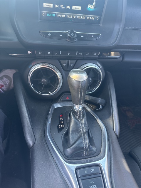 2017 Chevrolet Camaro 1LT photo 4